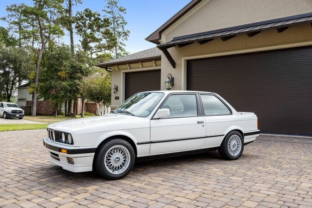 BMW 318iS