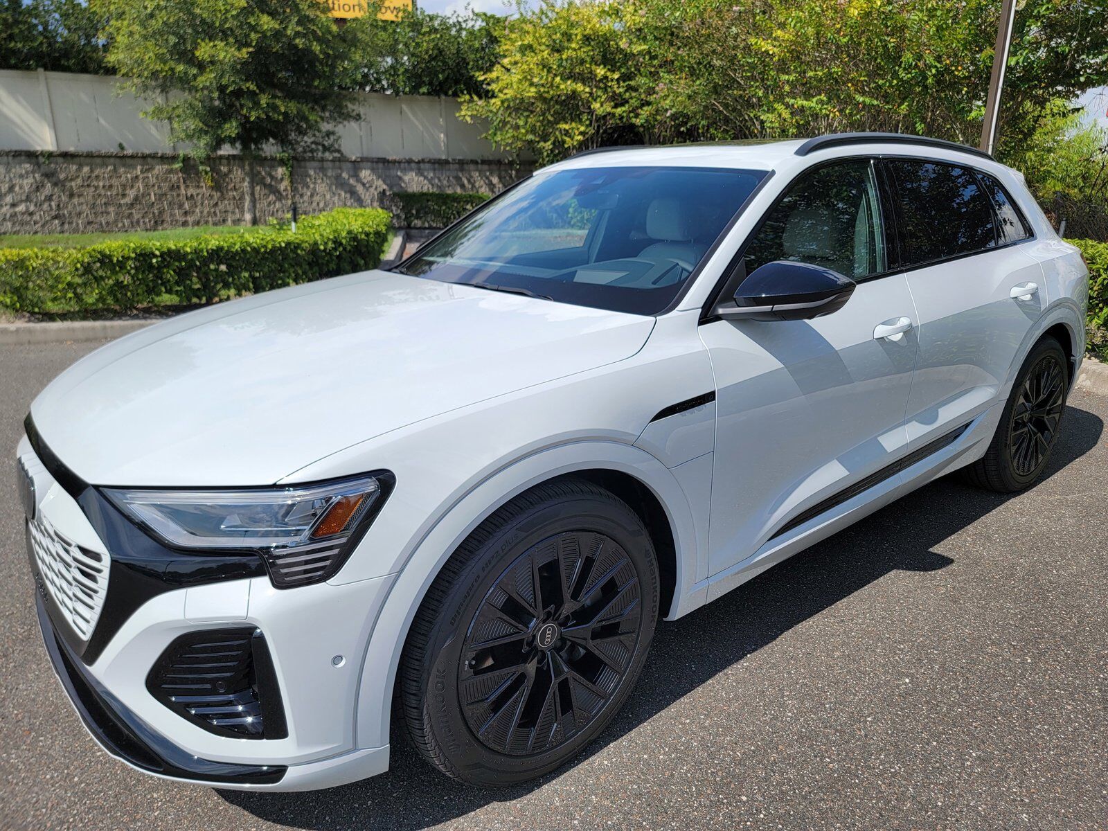 2024 Audi Q8