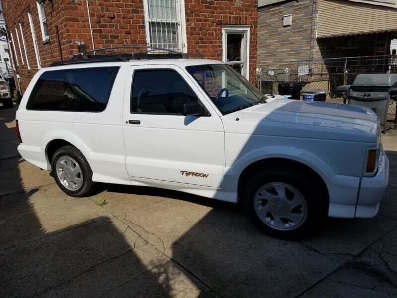 GMC Typhoon