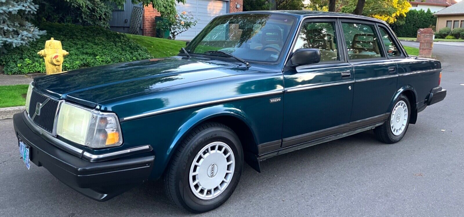 Volvo 240 Series