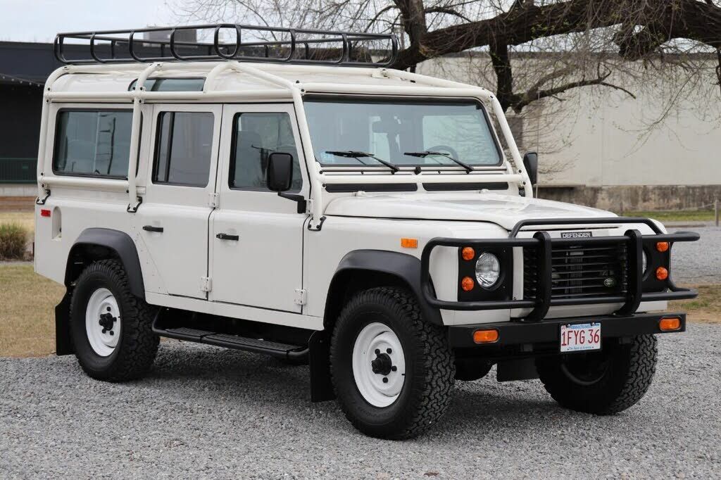 Land Rover Defender