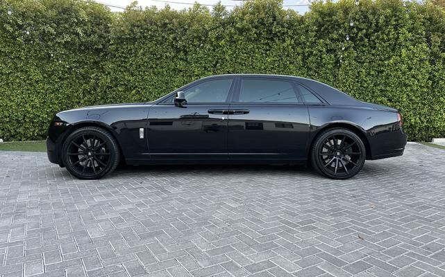 ROLLS-ROYCE