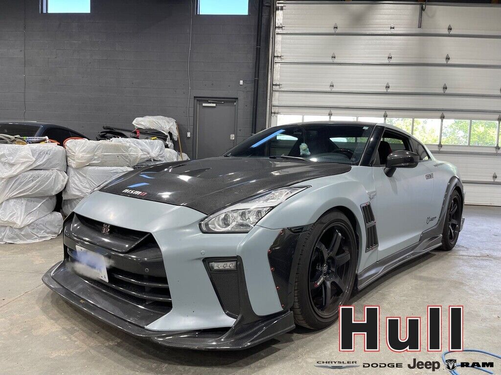 Nissan GT-R