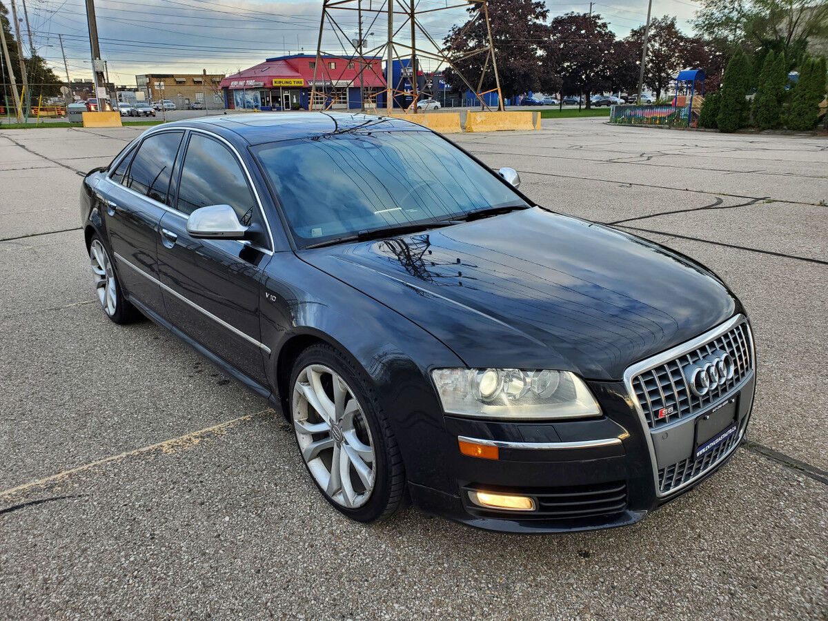 Audi S8