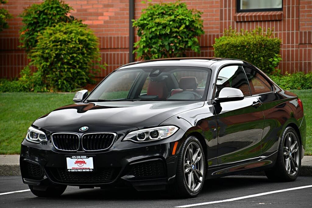 BMW M235i