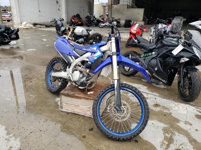 YAMAHA