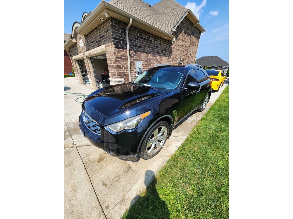 Infiniti FX50