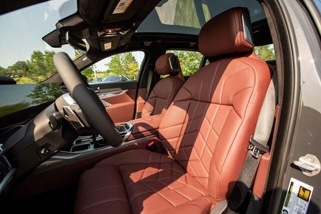 2023 BMW i7