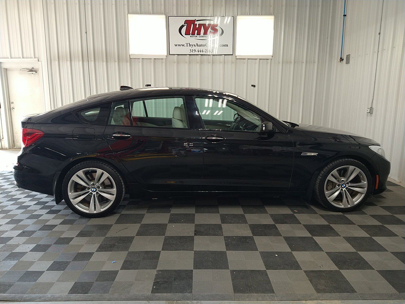 BMW 550i