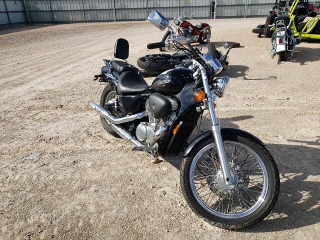 Honda VT600C (SHADOW VLX)