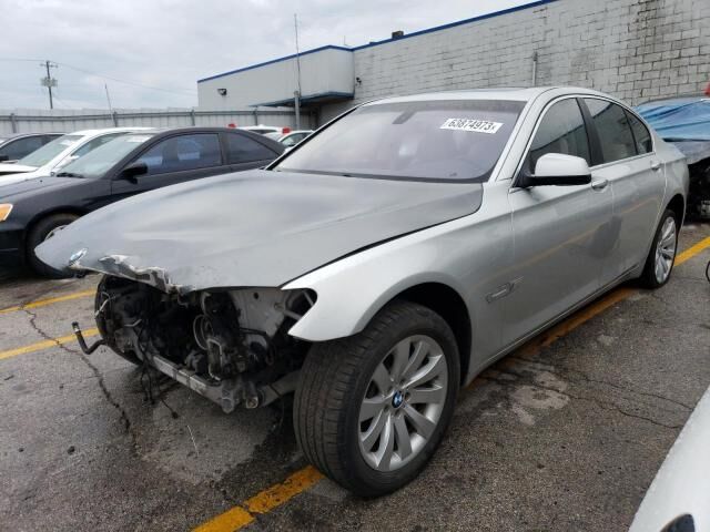 BMW 750i