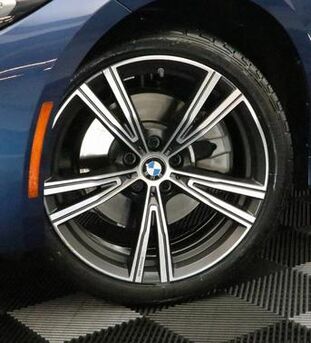 2023 BMW 330i