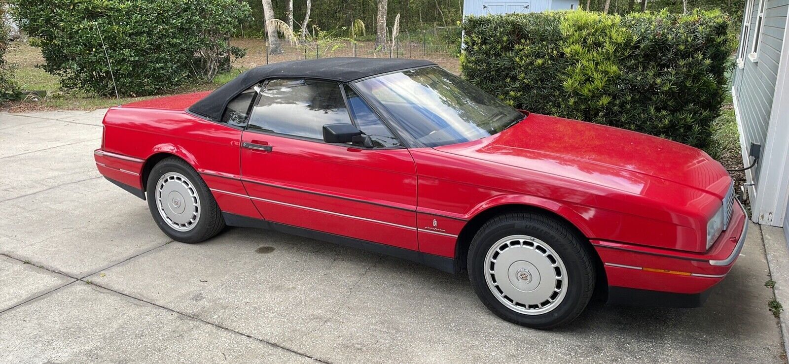 Cadillac Allante