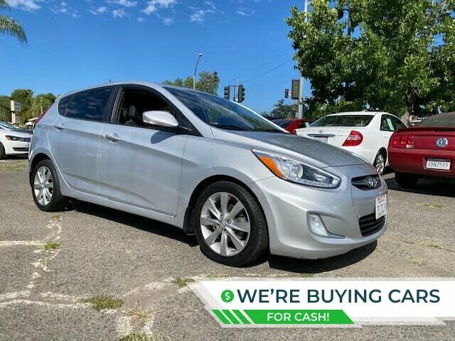 2014 HYUNDAI Accent