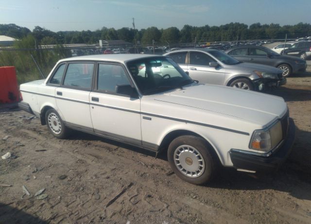 Volvo 240 Series