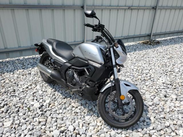 Honda CTX700