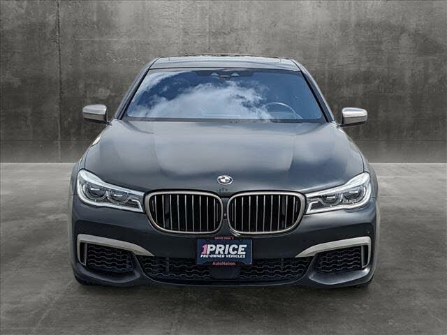 2018 BMW M760i