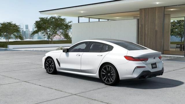 2024 BMW M850i