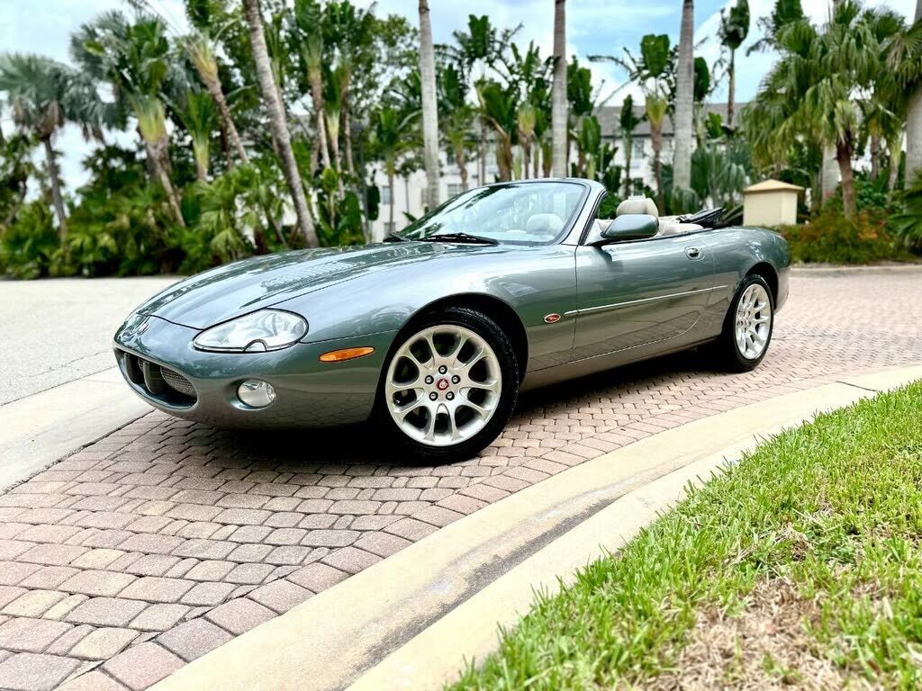 Jaguar XK
