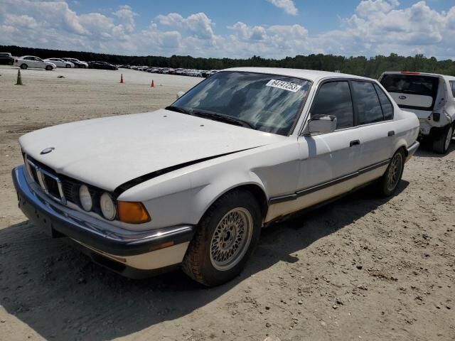BMW 740i
