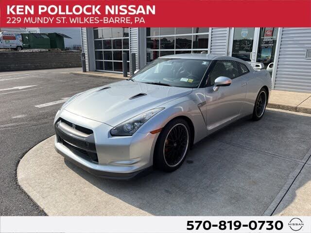 Nissan GT-R