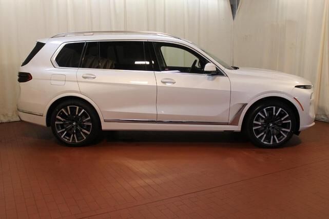 2024 BMW X7