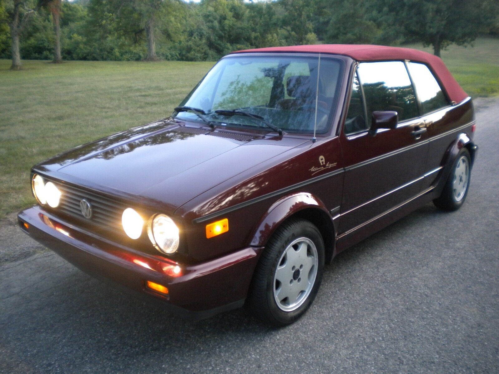 Volkswagen CABRIOLET