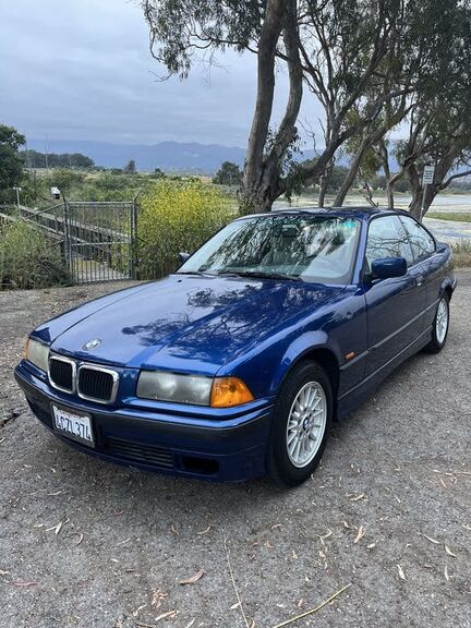 BMW 328iS