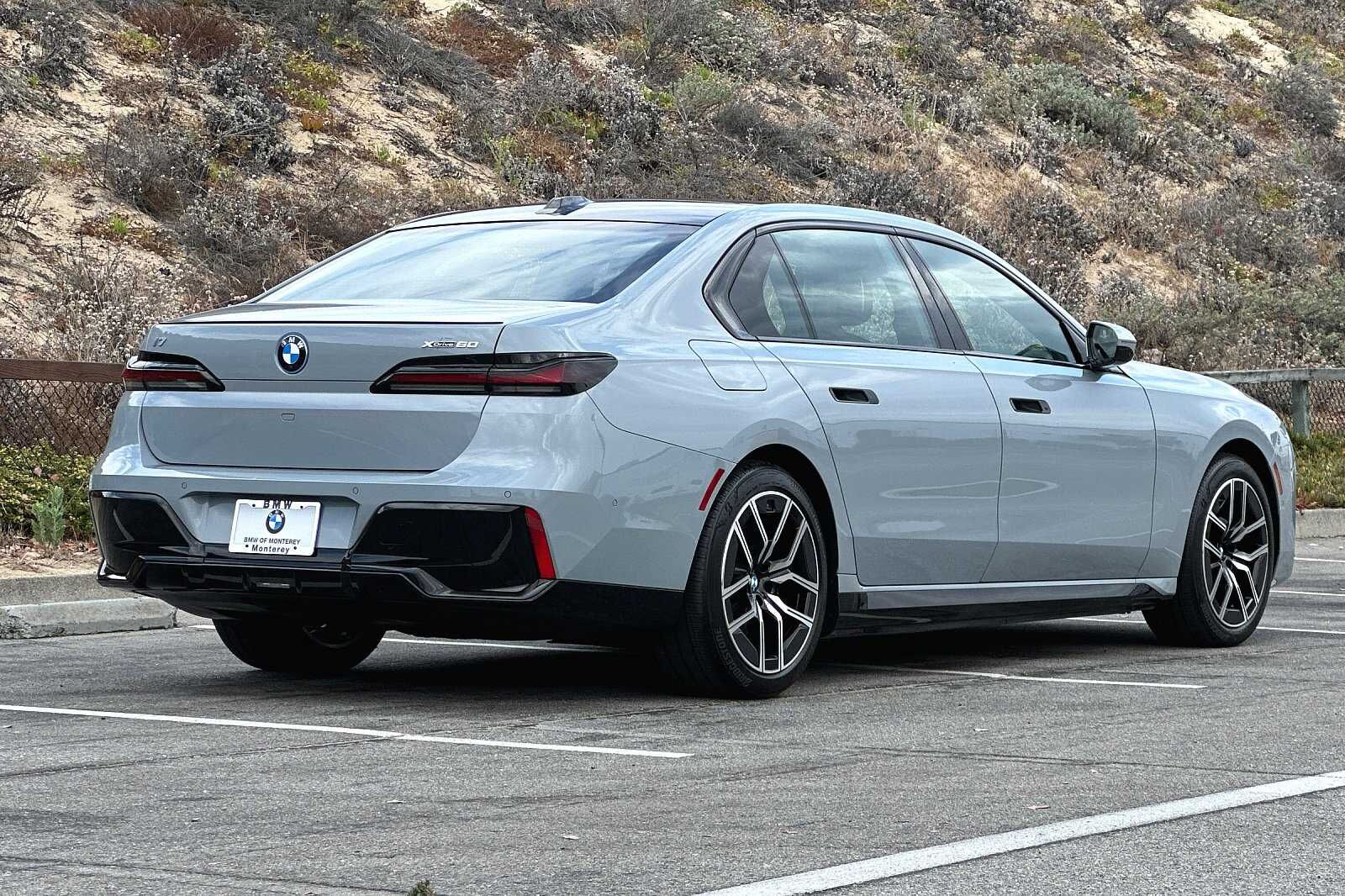2023 BMW i7