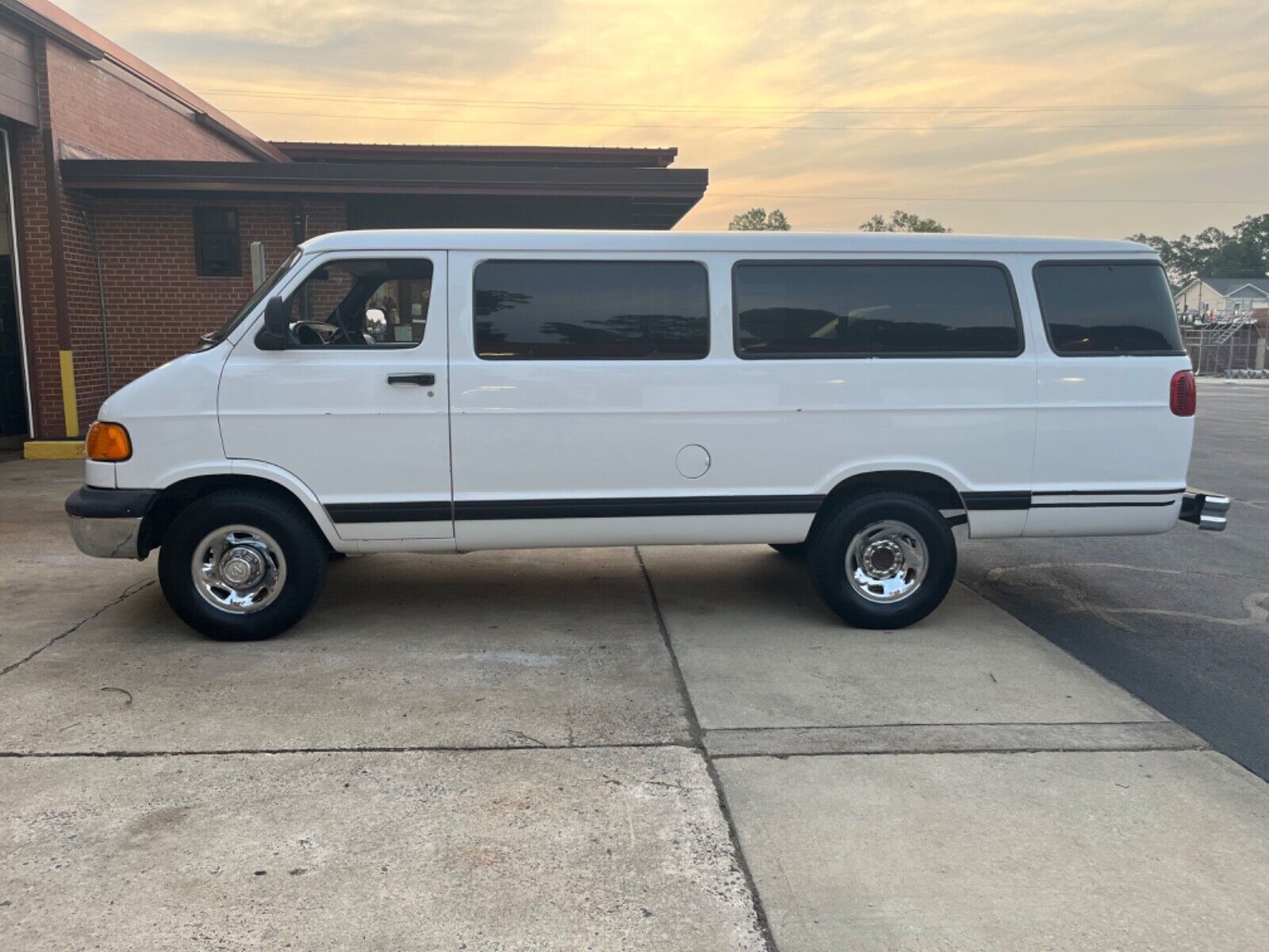 Dodge Ram Wagon