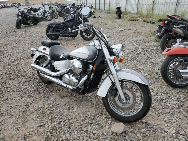 Honda VT750 (Shadow Aero)