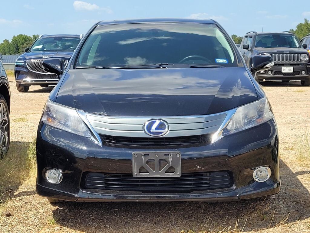 Lexus HS