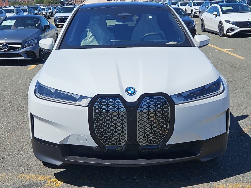 2024 BMW iX