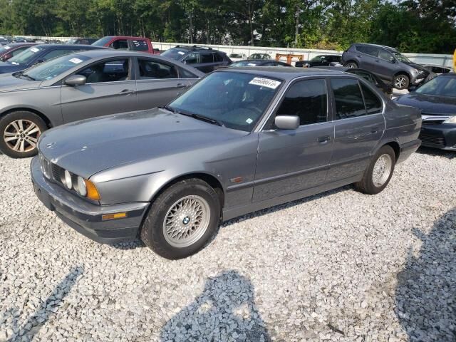 BMW 530i