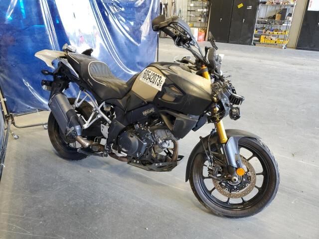 Suzuki DL1000AL/DL1000AAL