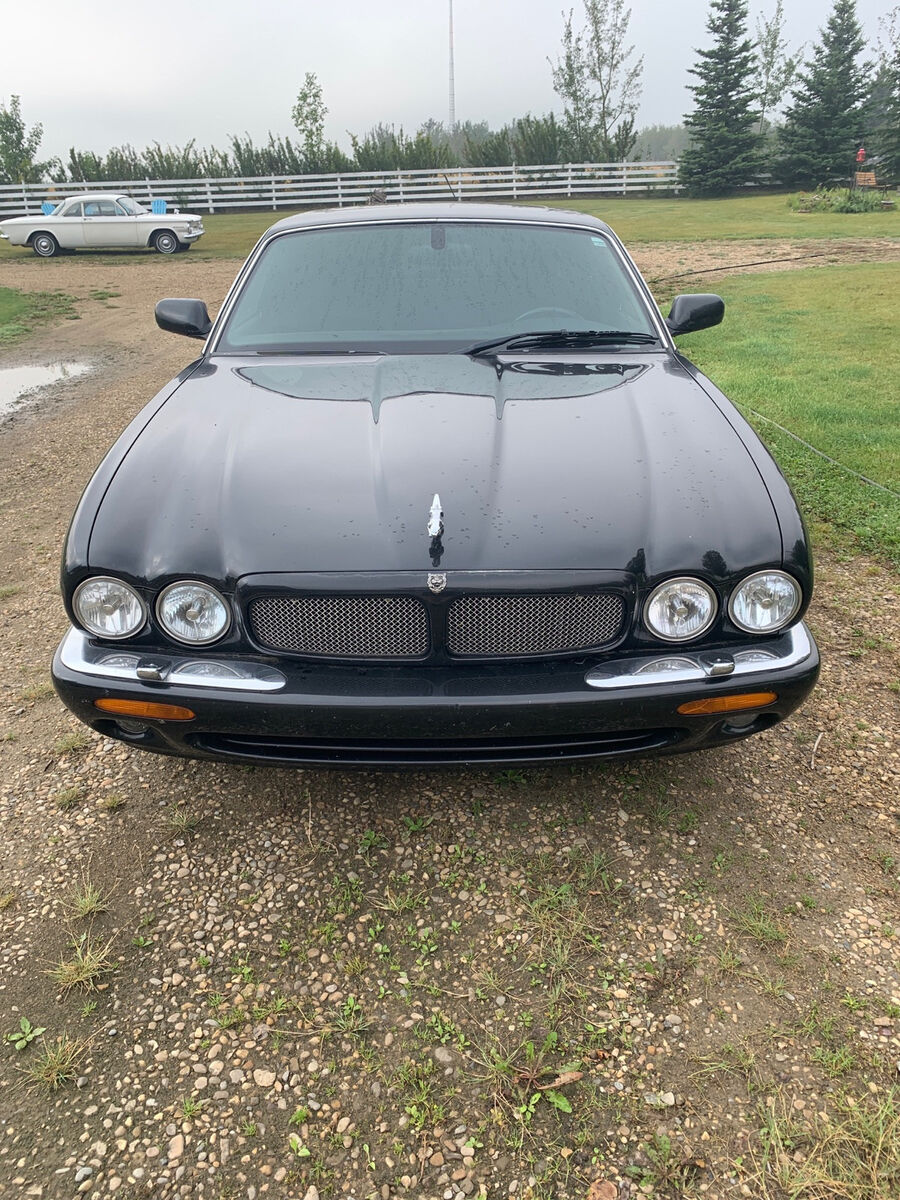 Jaguar XJ8
