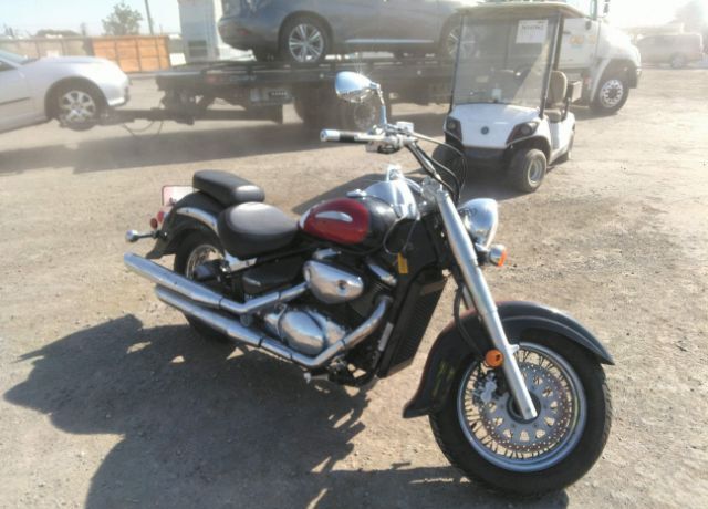 Suzuki VL800