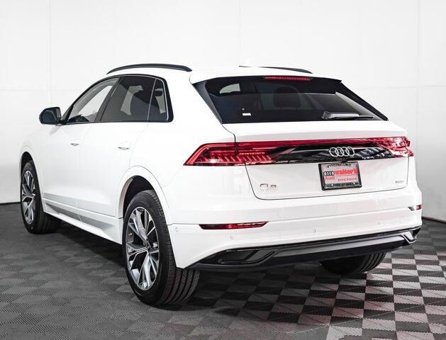 2023 Audi Q8