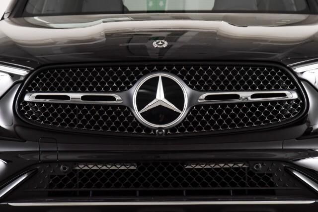 2023 Mercedes-Benz GLC-Class