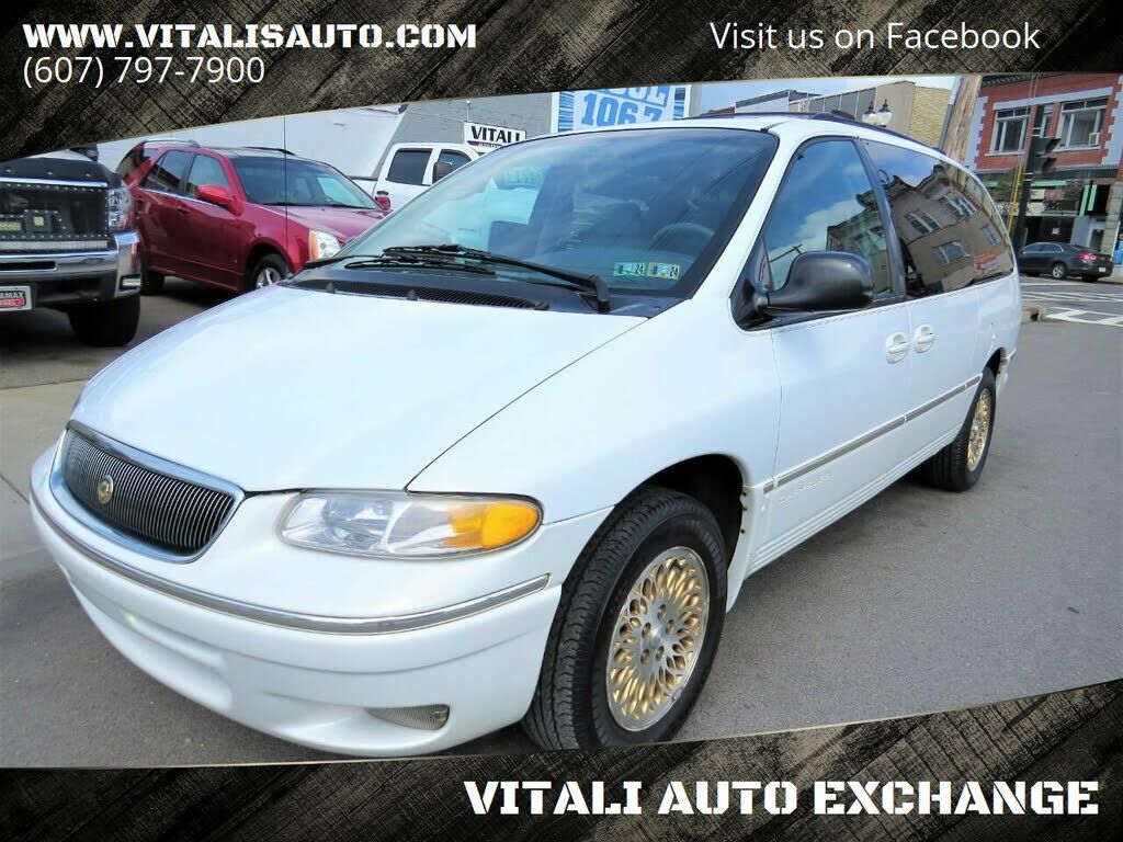 Chrysler Town and Country