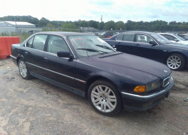 BMW 740i