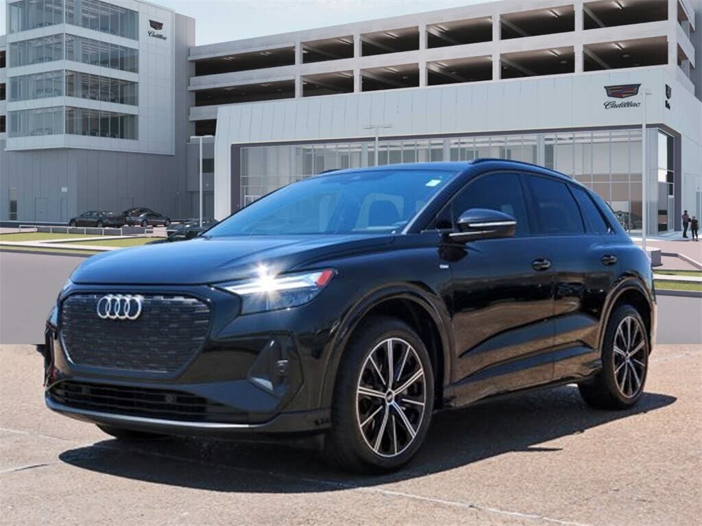 2022 Audi Q4