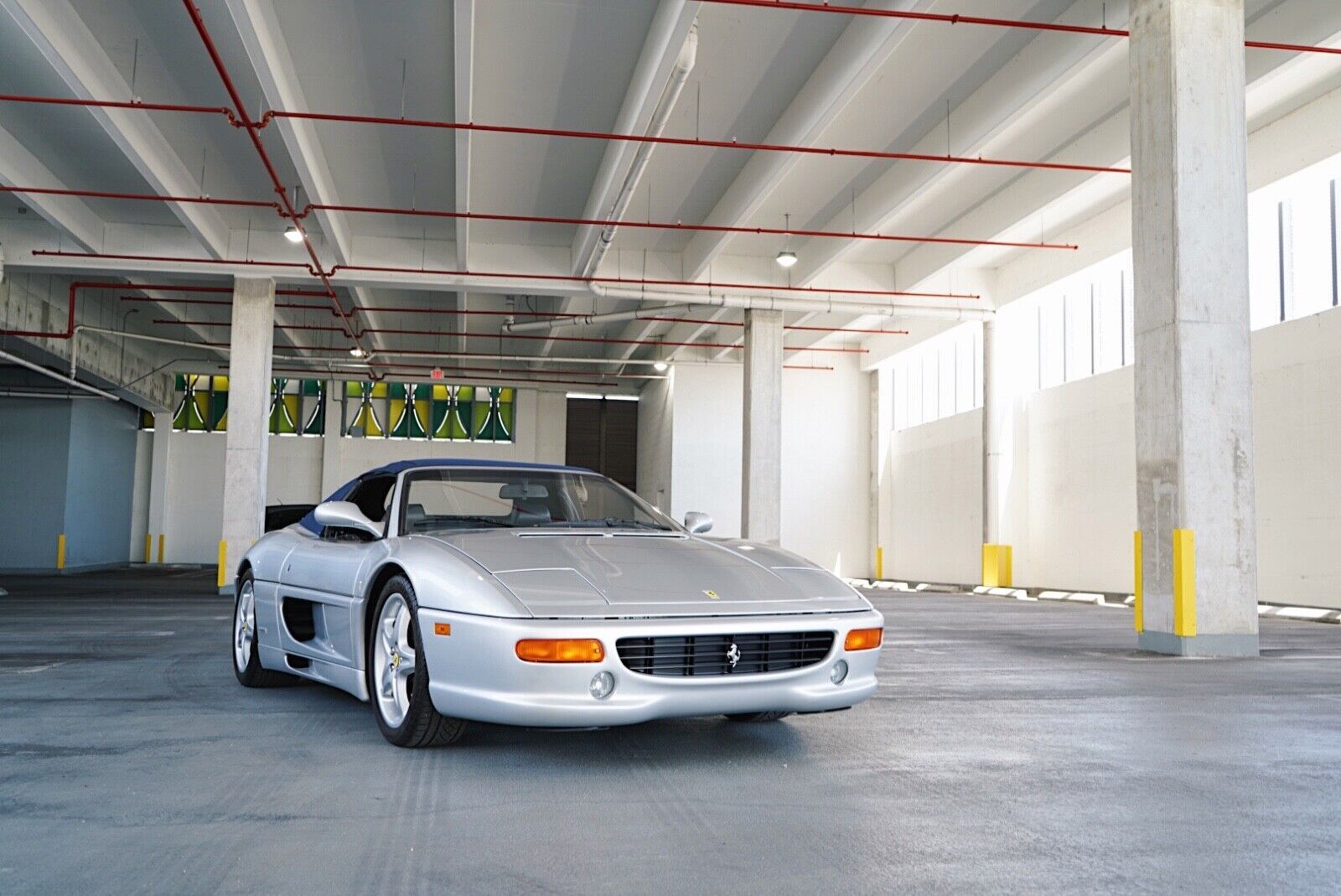 Ferrari F355