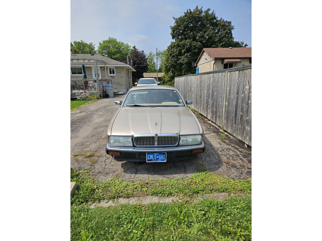 Jaguar Vanden Plas