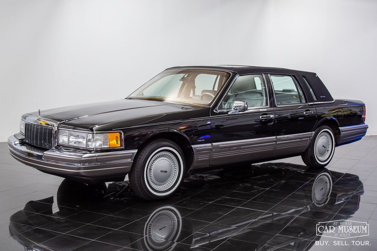 Lincoln Town Car
