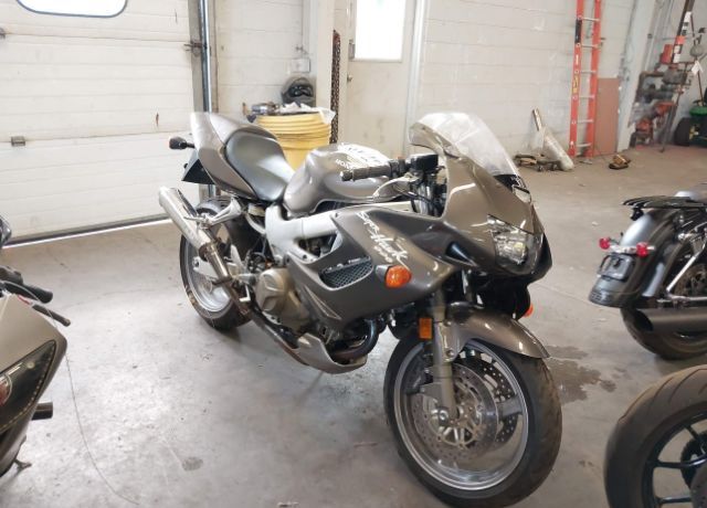 Honda VTR1000F (SUPERHAWK)