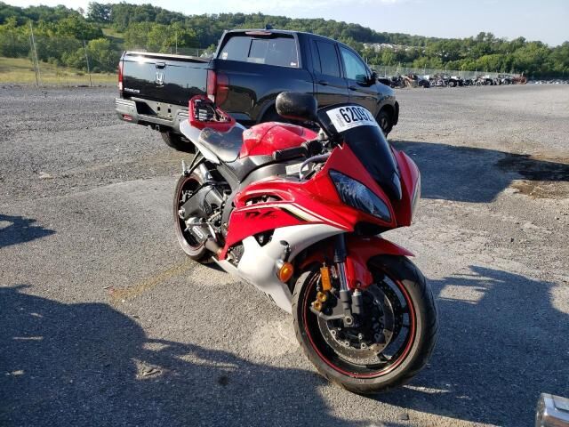 YAMAHA