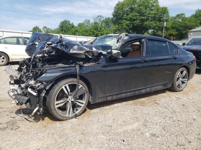 BMW 740i