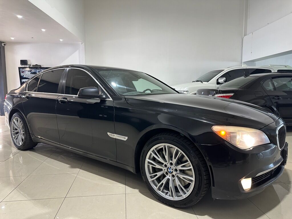 BMW 750xi