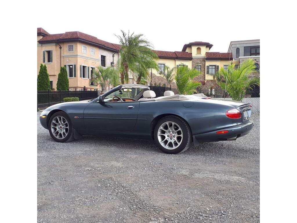 Jaguar XK